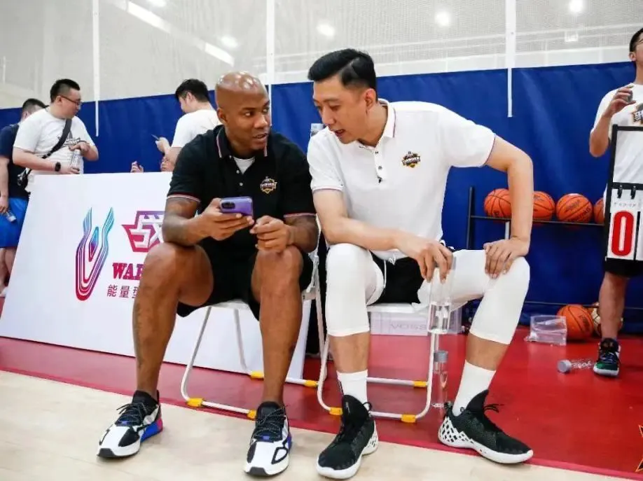 篮球模拟训练中的体能训练解决方案_1